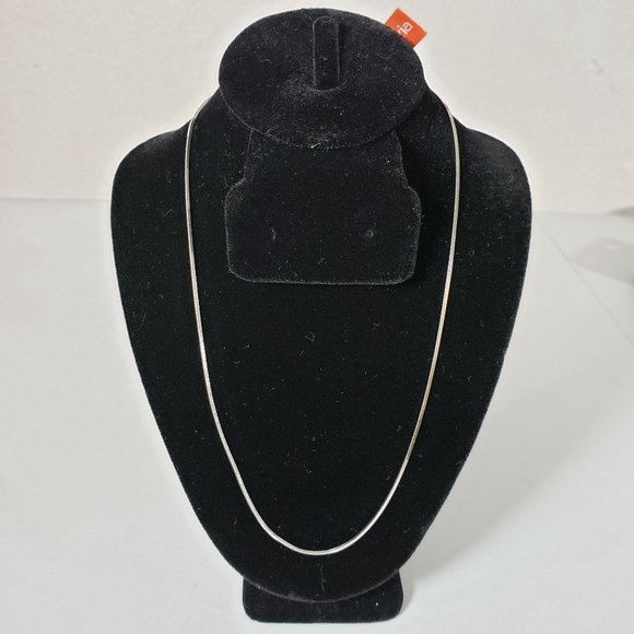 Jewelry - Sterling Silver 16 inch necklace